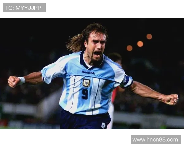 全球足球历史巨星排名揭晓各国传奇球员的辉煌成就与影响力分析